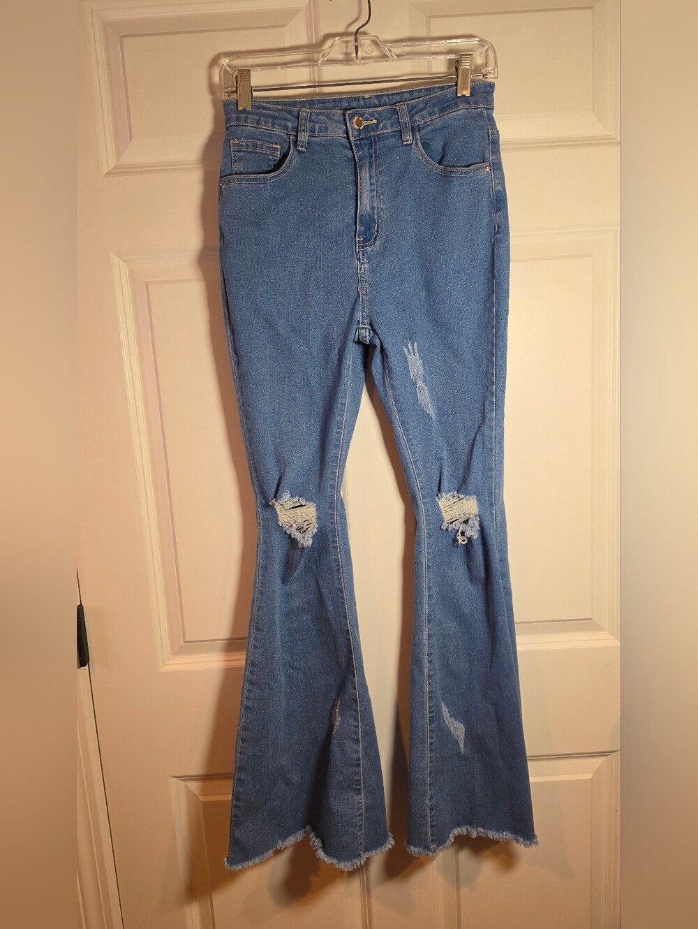 Shein Women’s Blue Distressed Flare Jeans High Waisted M US 6
